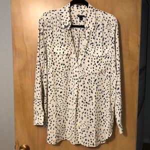 Ann Taylor White/Blue Spotted Camp Shirt - XL EUC